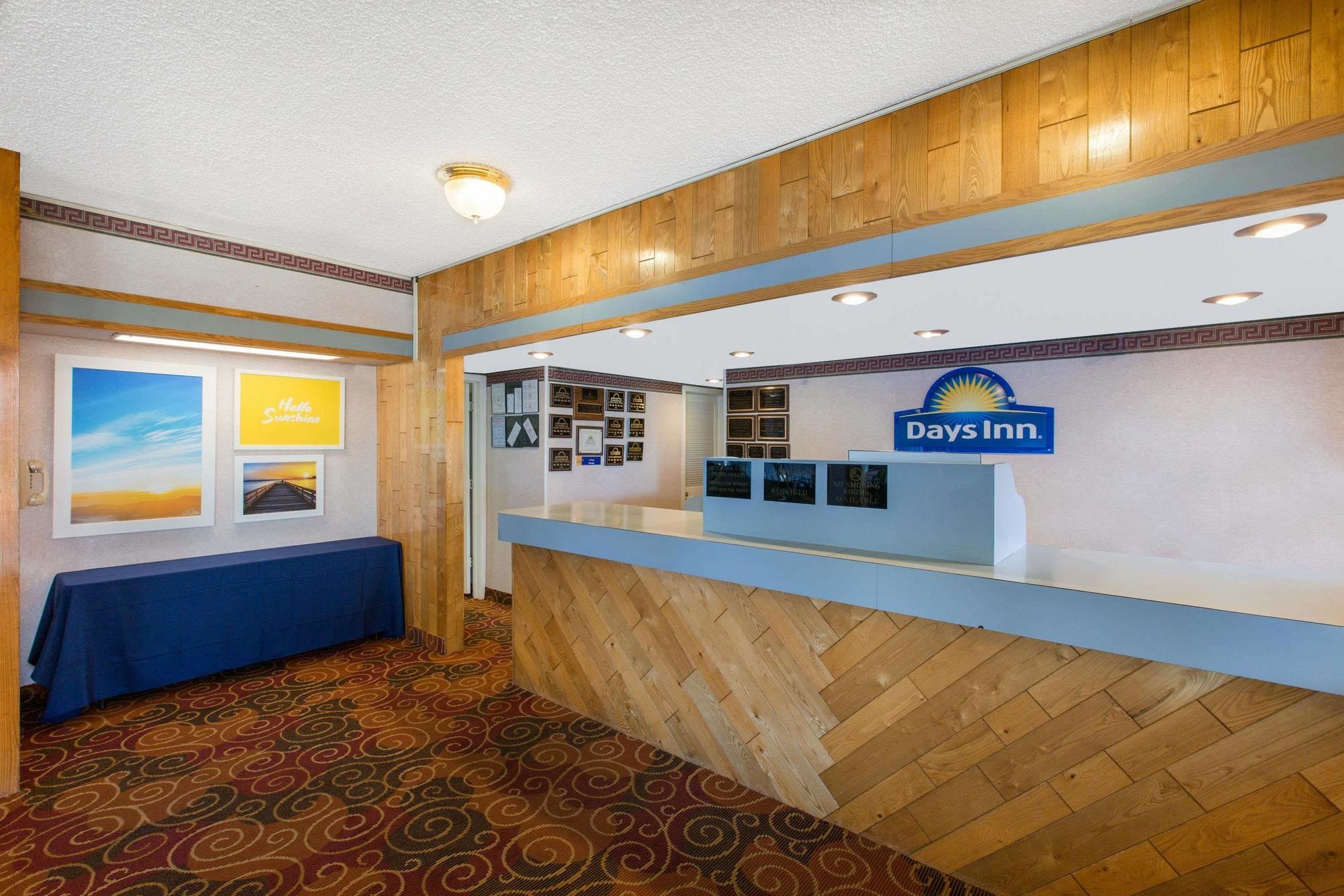 Americas Best Value Inn St. Joseph At I-29 Екстер'єр фото